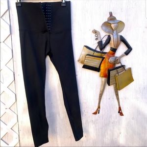 🎀🖤TUMMY CONTROL LEGGINGS🖤🎀